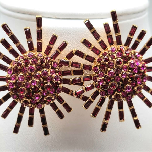 Oscar de la Renta Garnet + Ruby Swarovski Crystal Flower Statement Jewelry Set - Picture 8 of 13